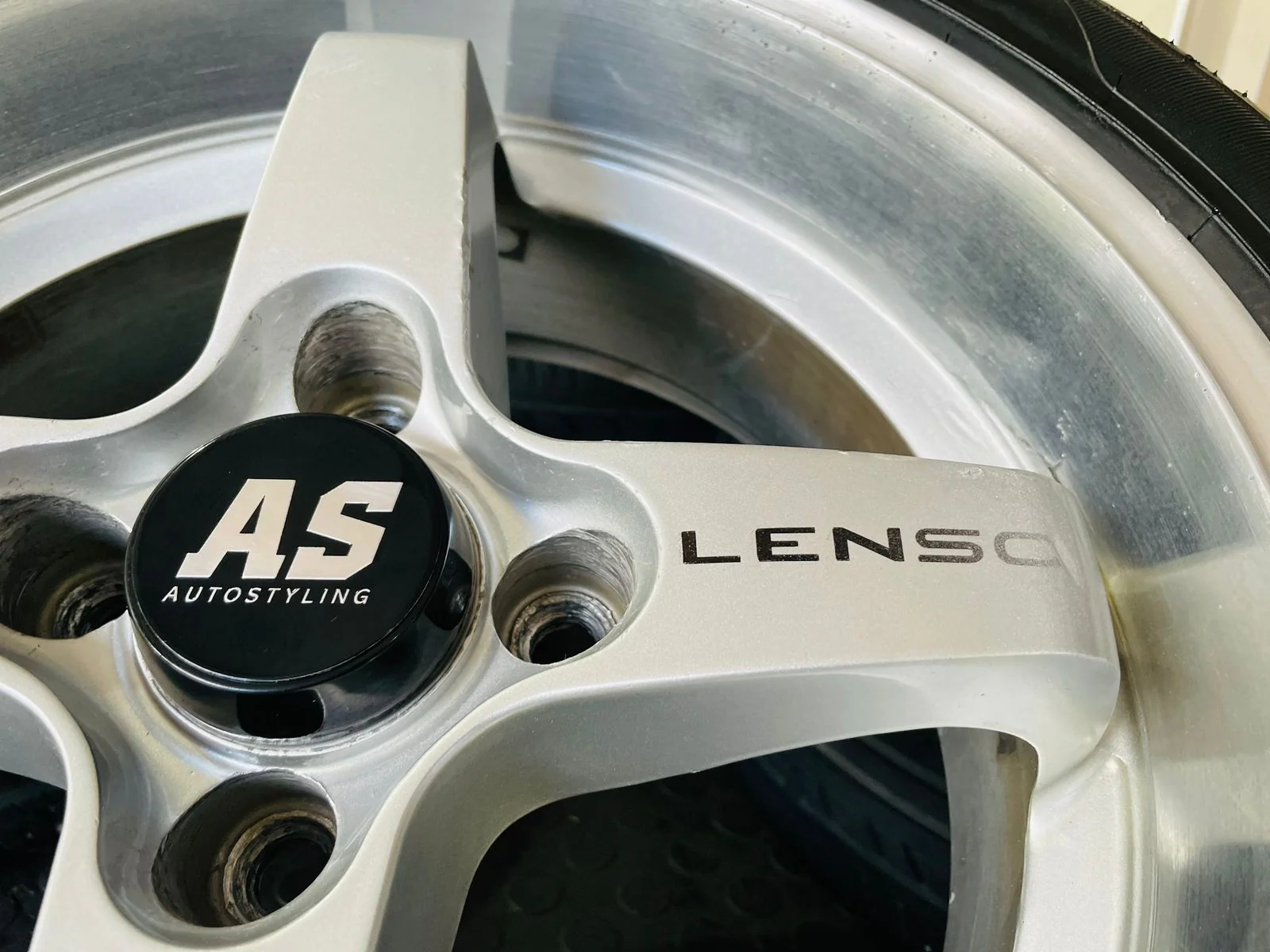 15” ORIGINAL LENSO MAGLIGHTS 4/100 PRE OWNED / USED RIMS - Image 4