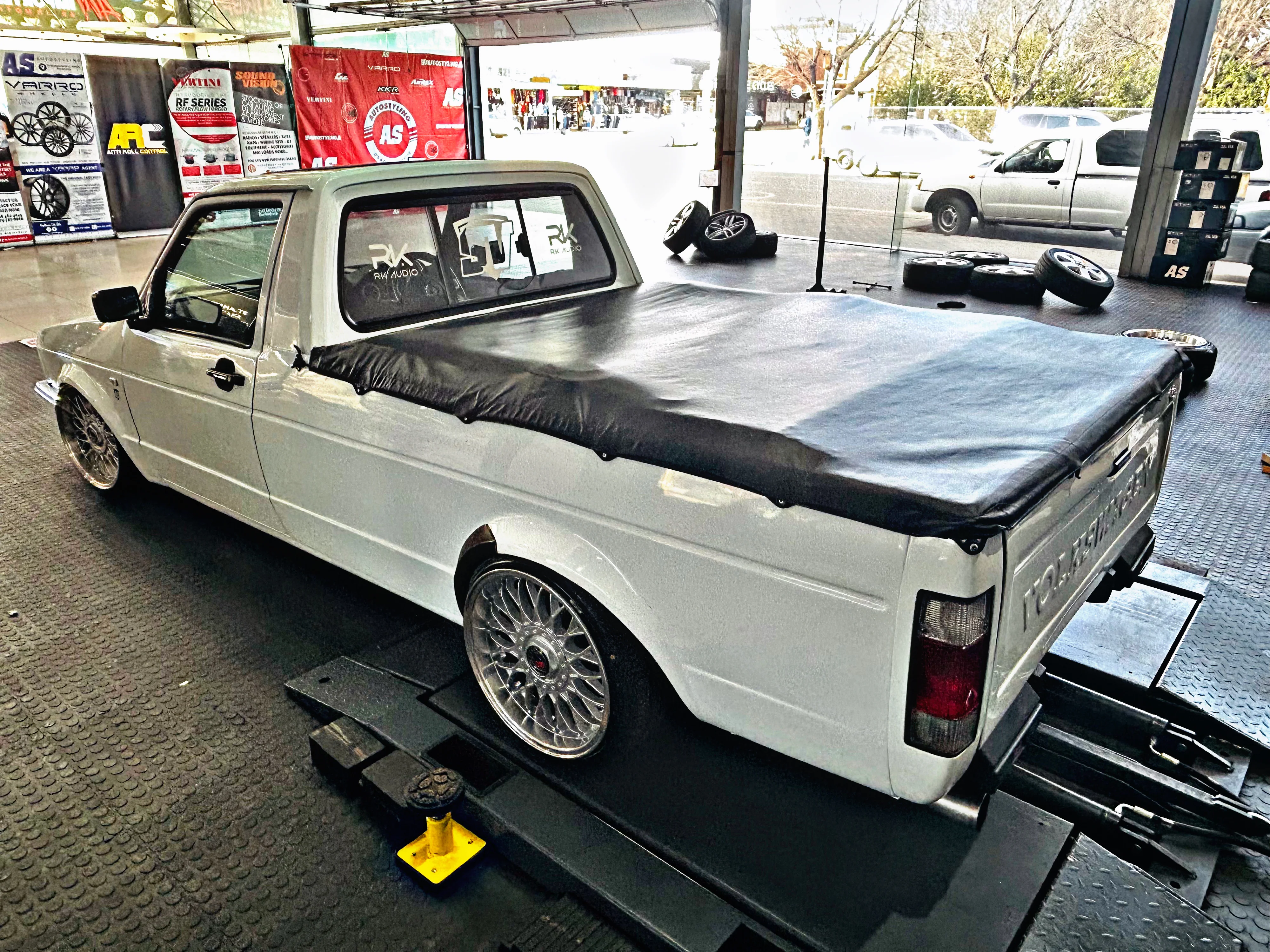16” AS-VURA MESH / JETTA VR6 click on description for specs - Image 63
