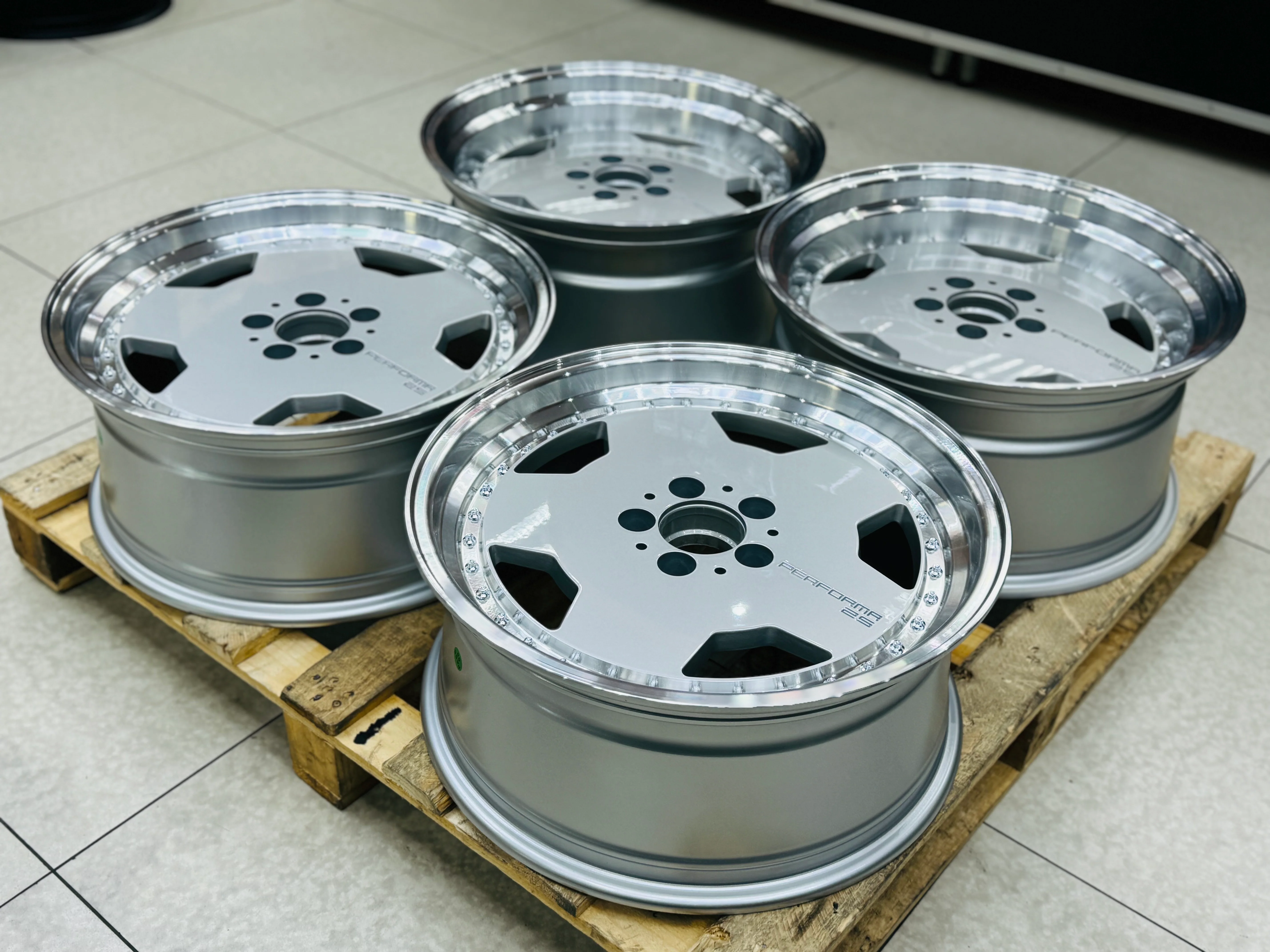 18” AMG PERFORMA 5-112 - Image 20