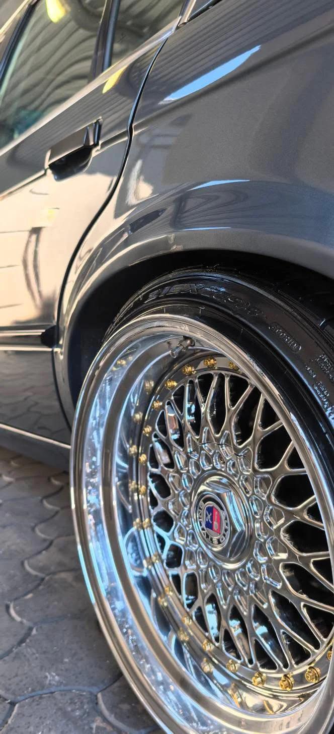 17” AS® Mesh chrome 4x100 & 5x100 10j rear GOLD STUDS - Image 86