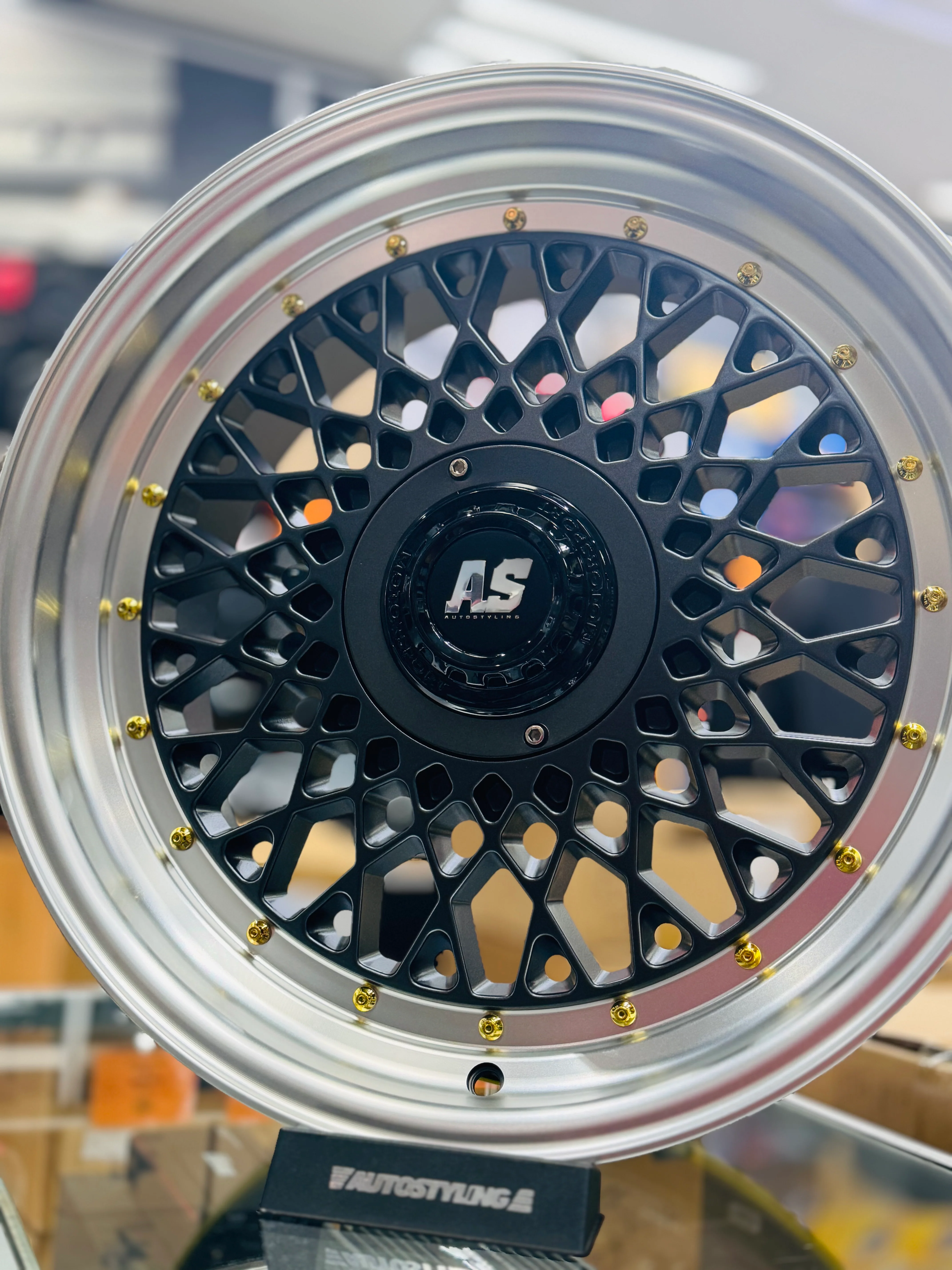 17'' AS- MOTORSPORT MESH 4/100 & 5/100 pcd SATIN GUNMETAL - Image 7