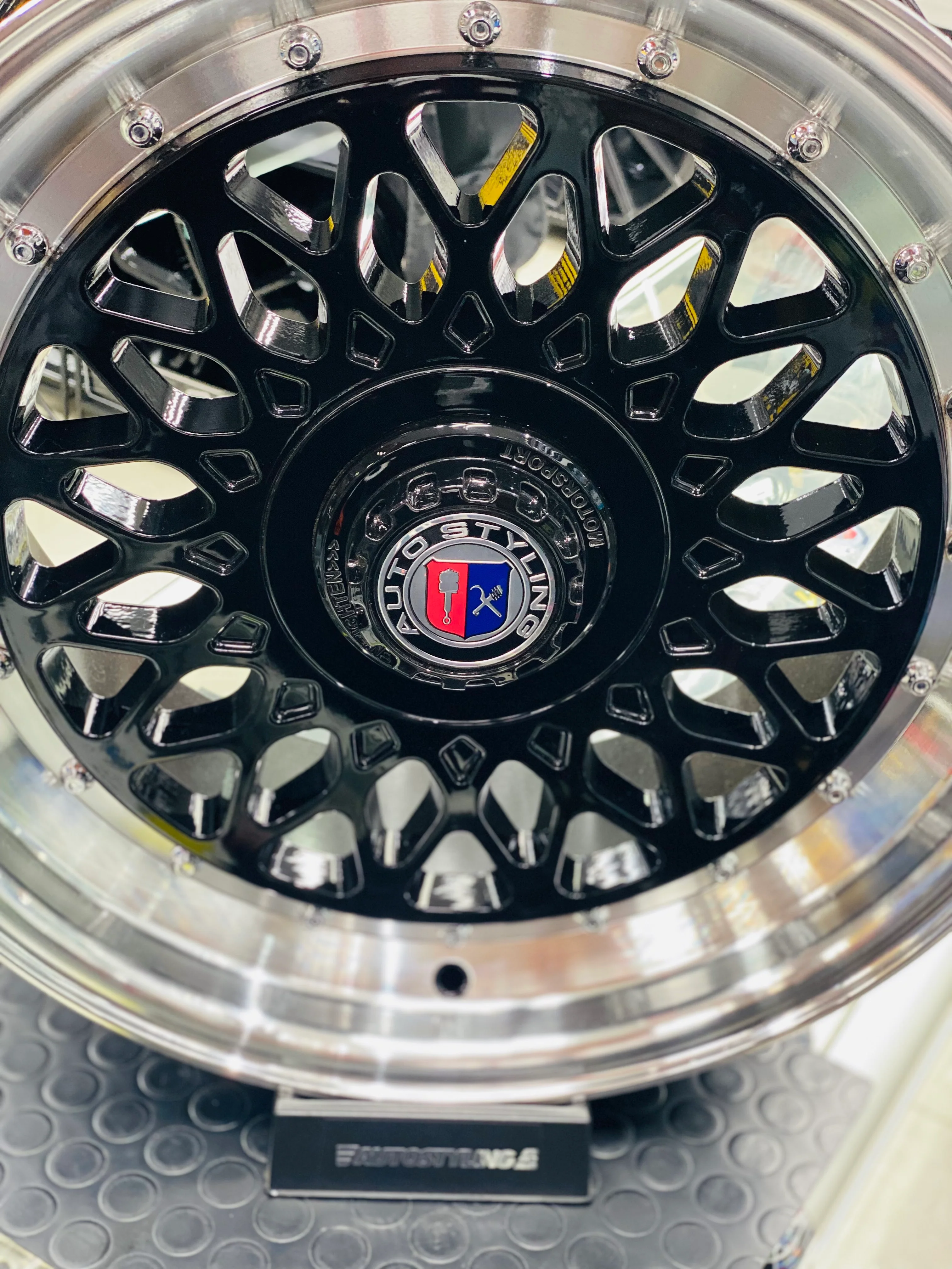 17'' AS-P/MESH 4/100 4/108 BLACK - Image 3