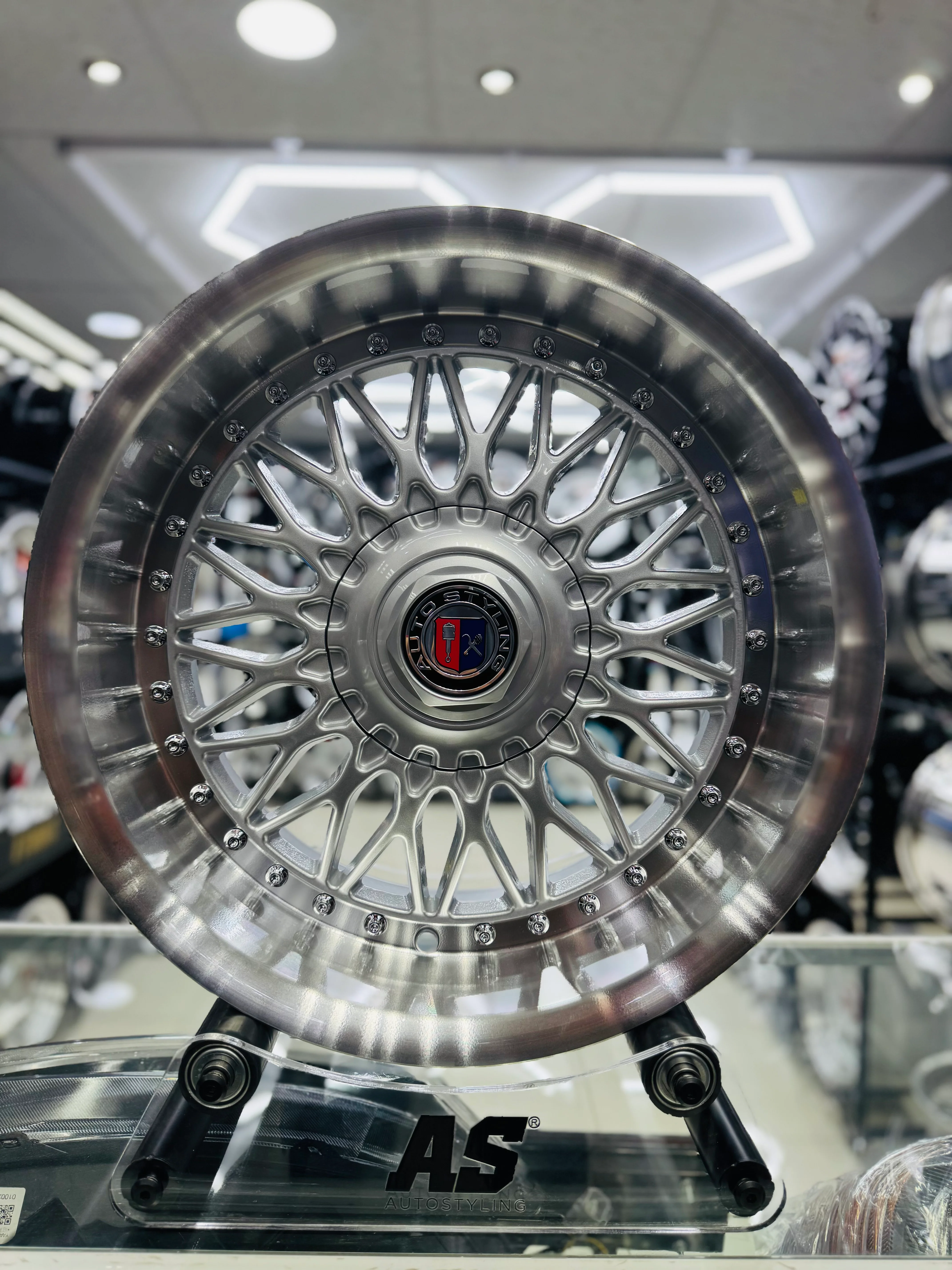 17” AS-SCORPION 8/9j 5/120 & 5/112 SILVER STUDS