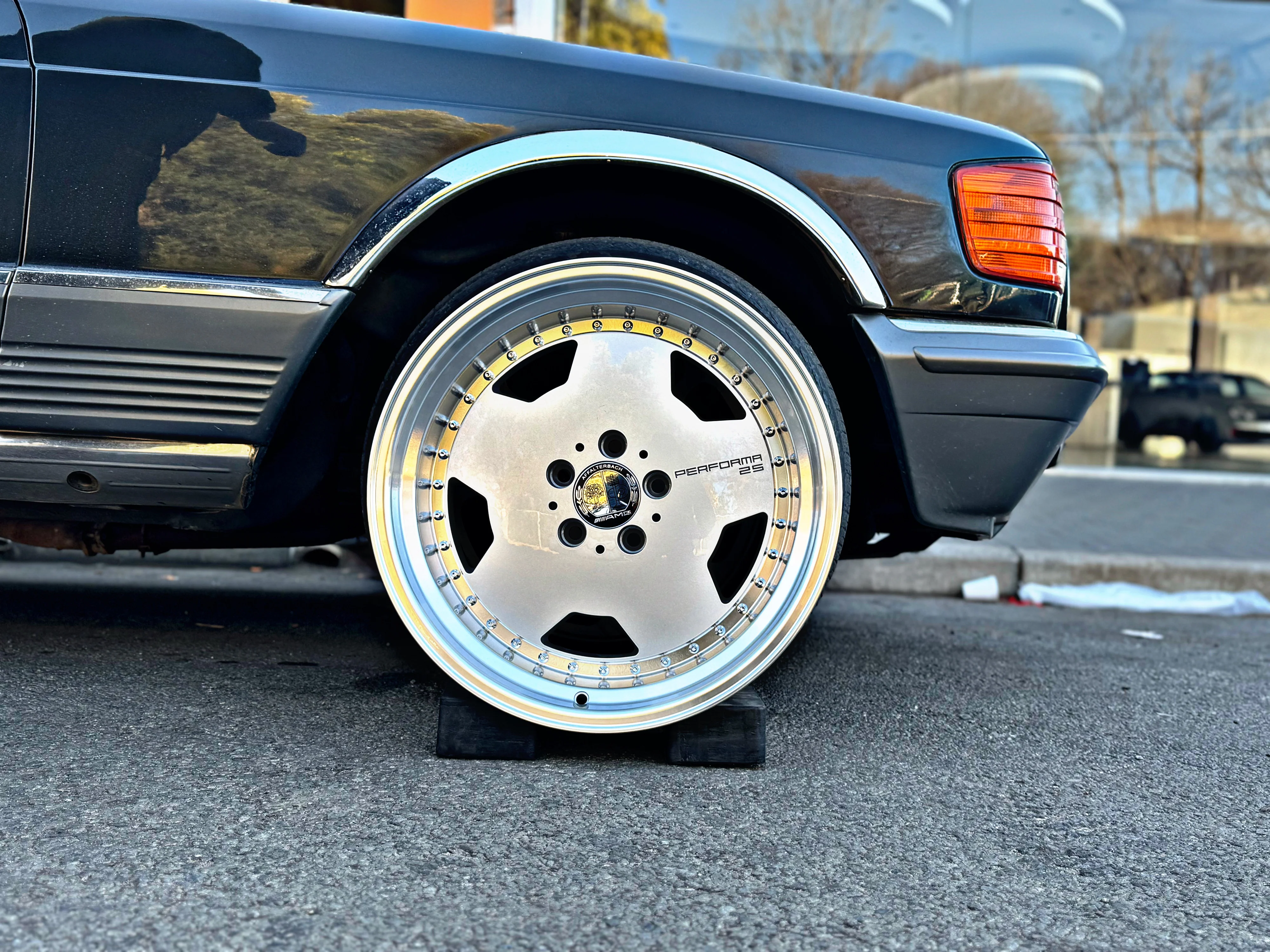 18” AMG PERFORMA 5-112 9J ALL ROUND - Image 20