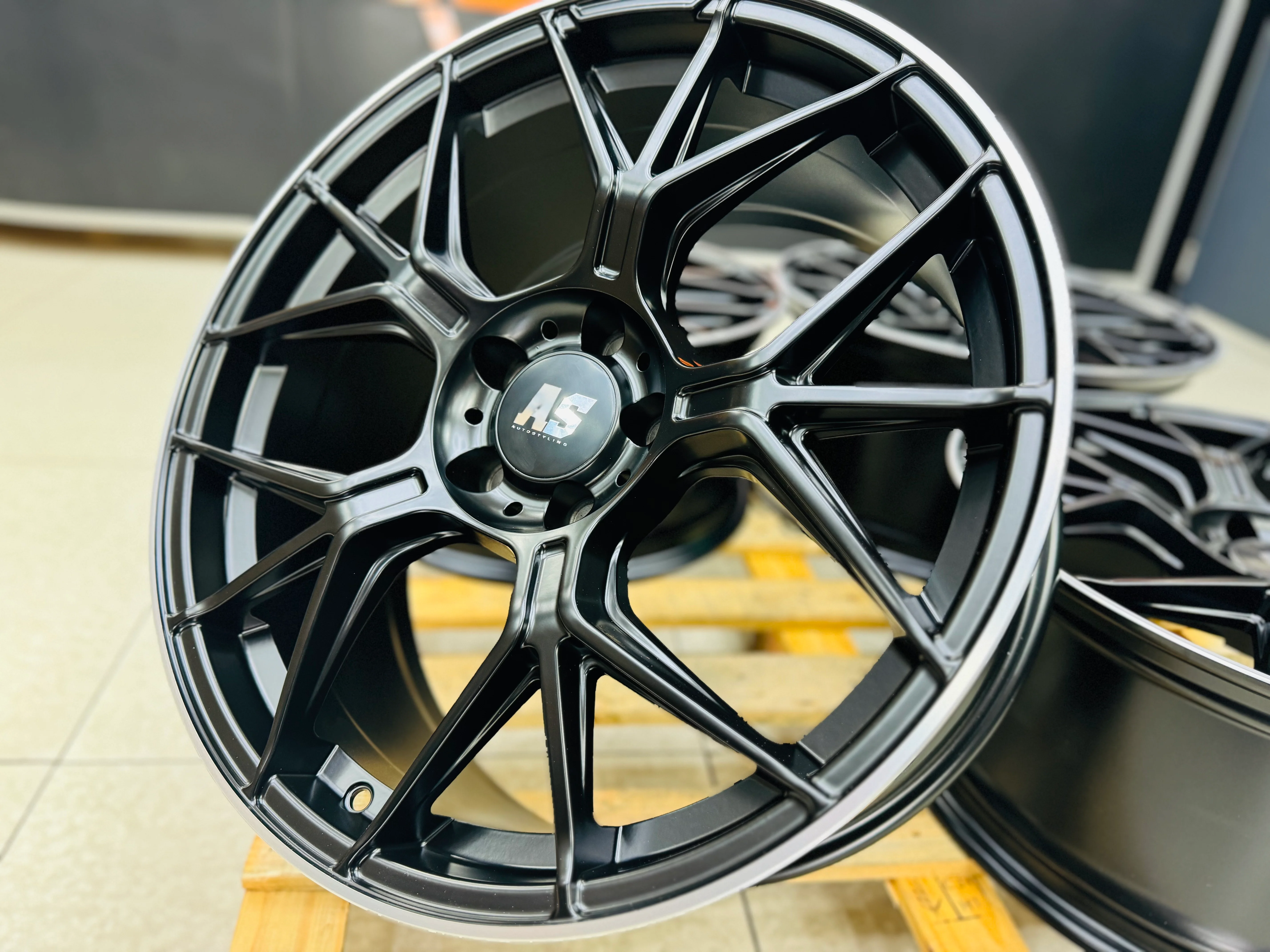 18” AS- AMG GT 5/112 SATIN BLACK - Image 6