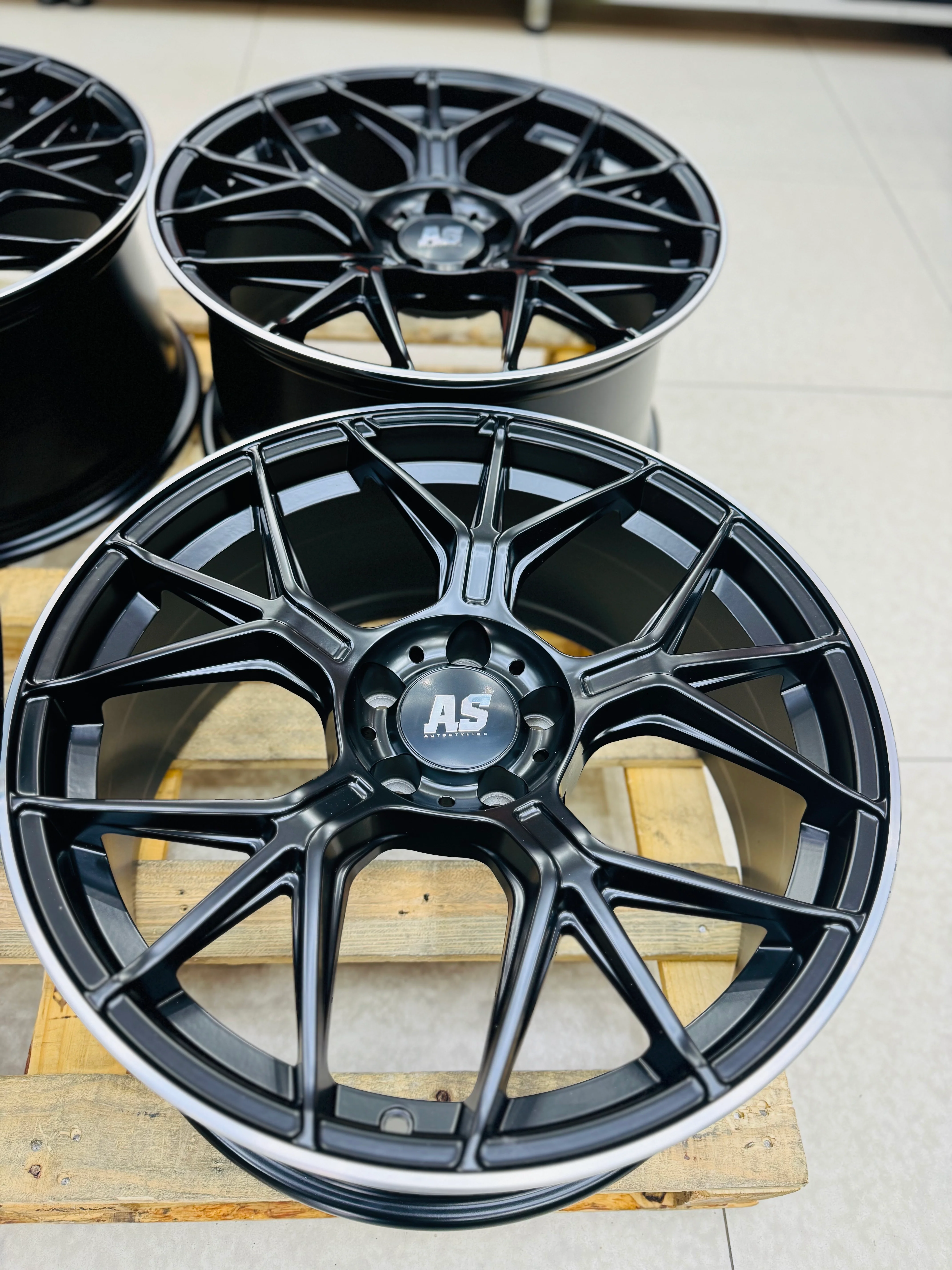 18” AS- AMG GT 5/112 SATIN BLACK - Image 7