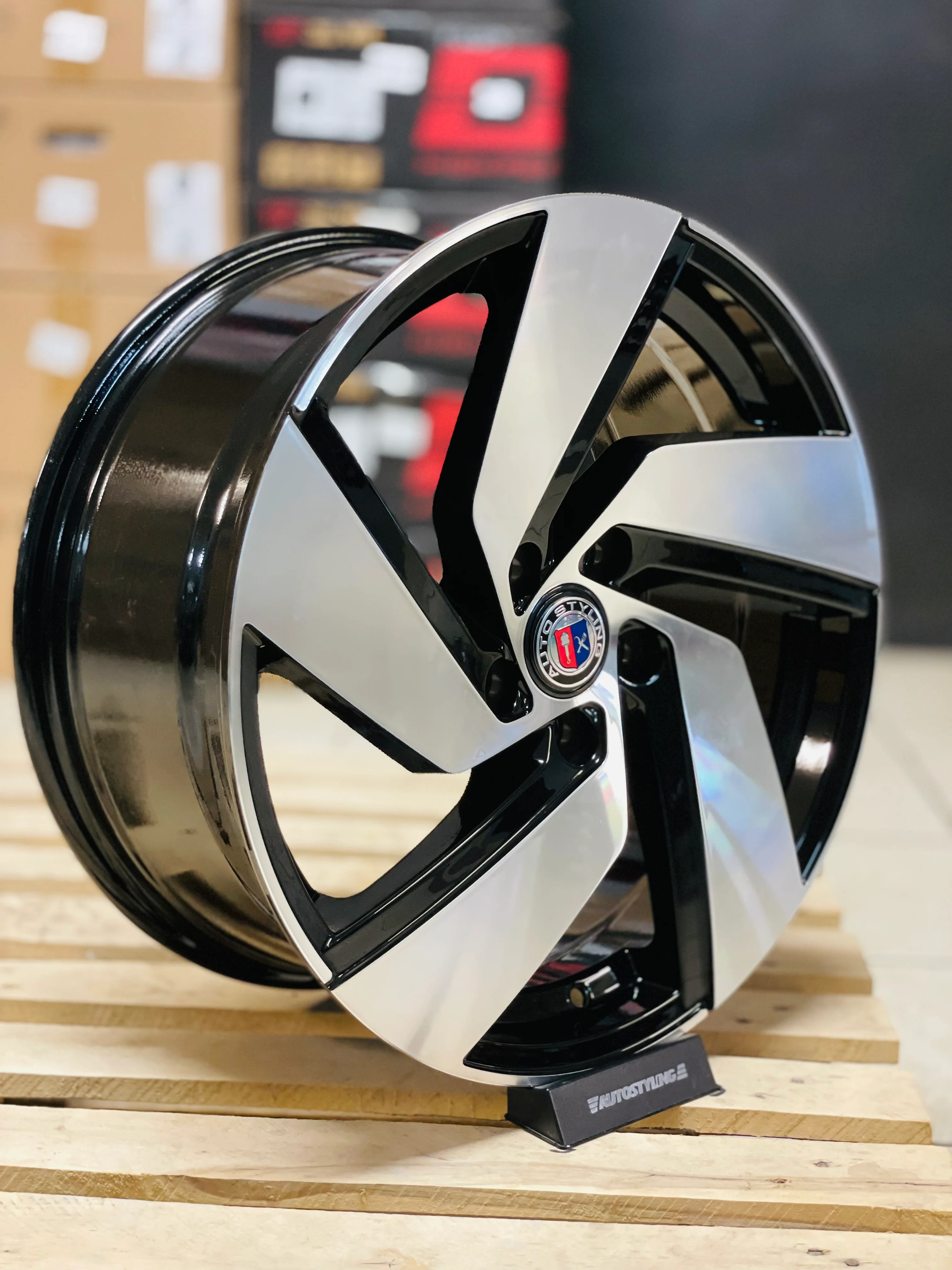 18” AS-MK8 GTI 5/112 - Image 3