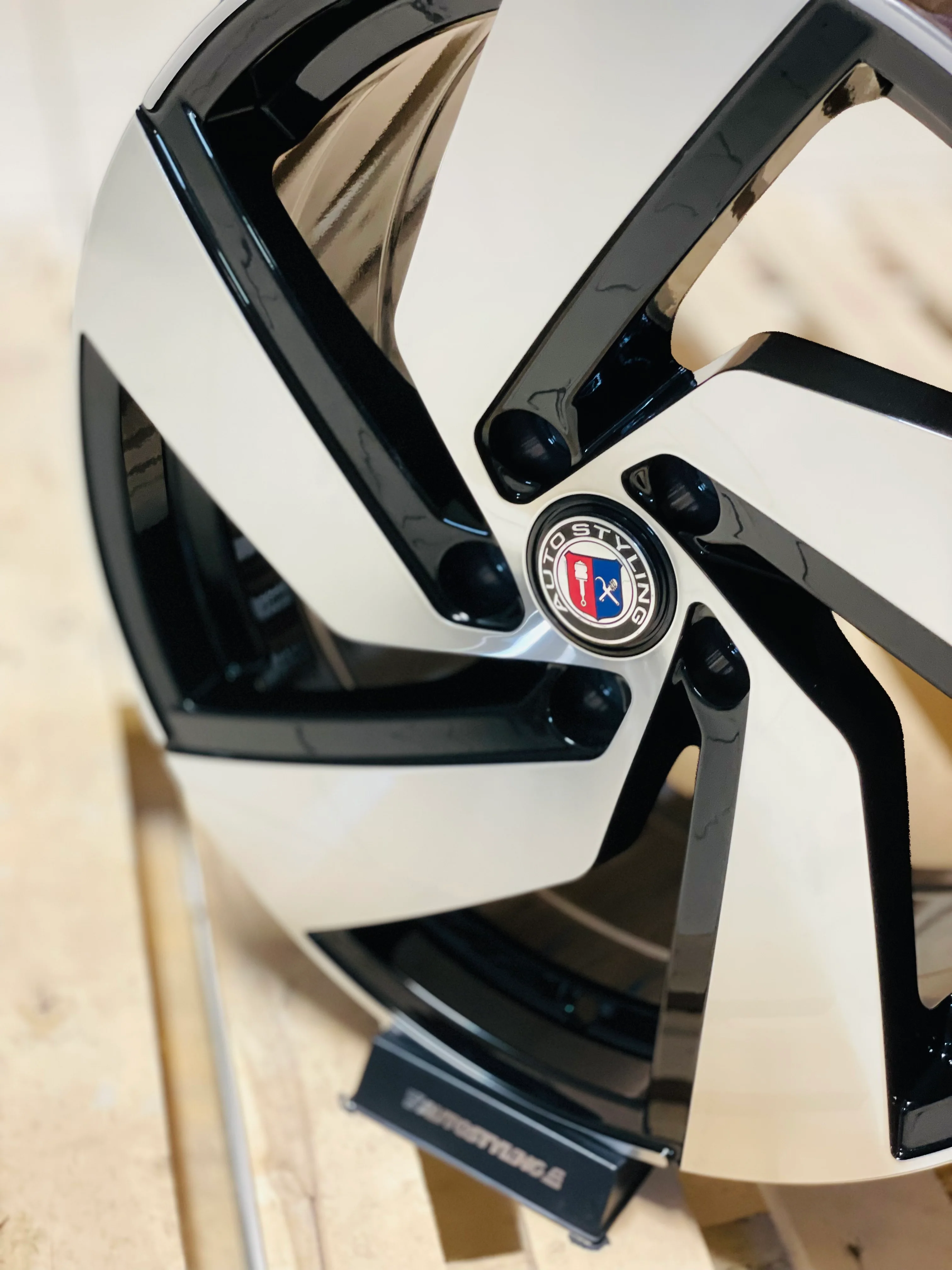 18” AS-MK8 GTI 5/112 - Image 4