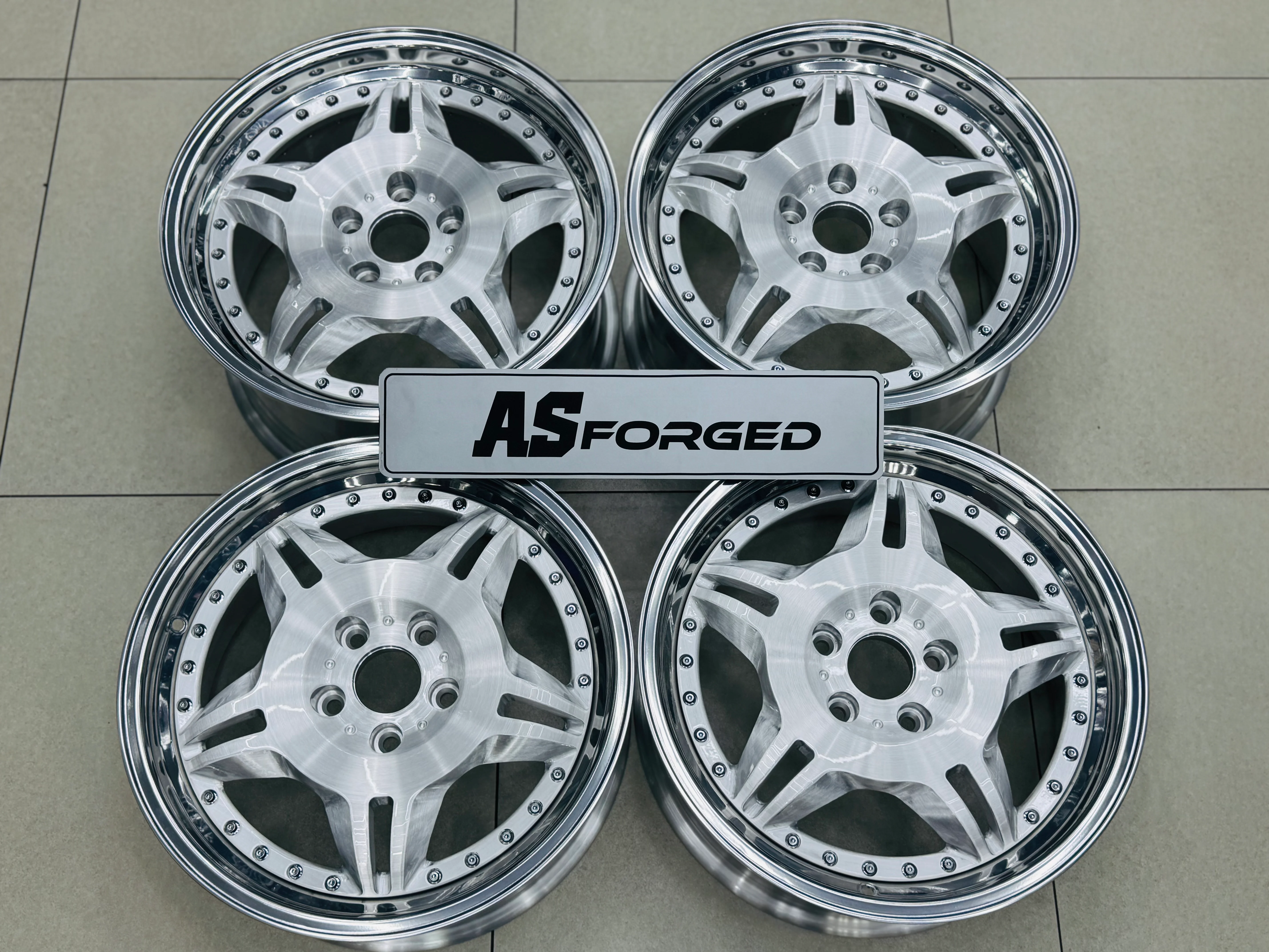 18 ” E36 M3 MOTORSPORT GERMAN SPEC FORGED2PCE SPLIT  RIMS SILVER NARROW WIDES WITH HIGH POLISH MIRROR LIPS - Image 3