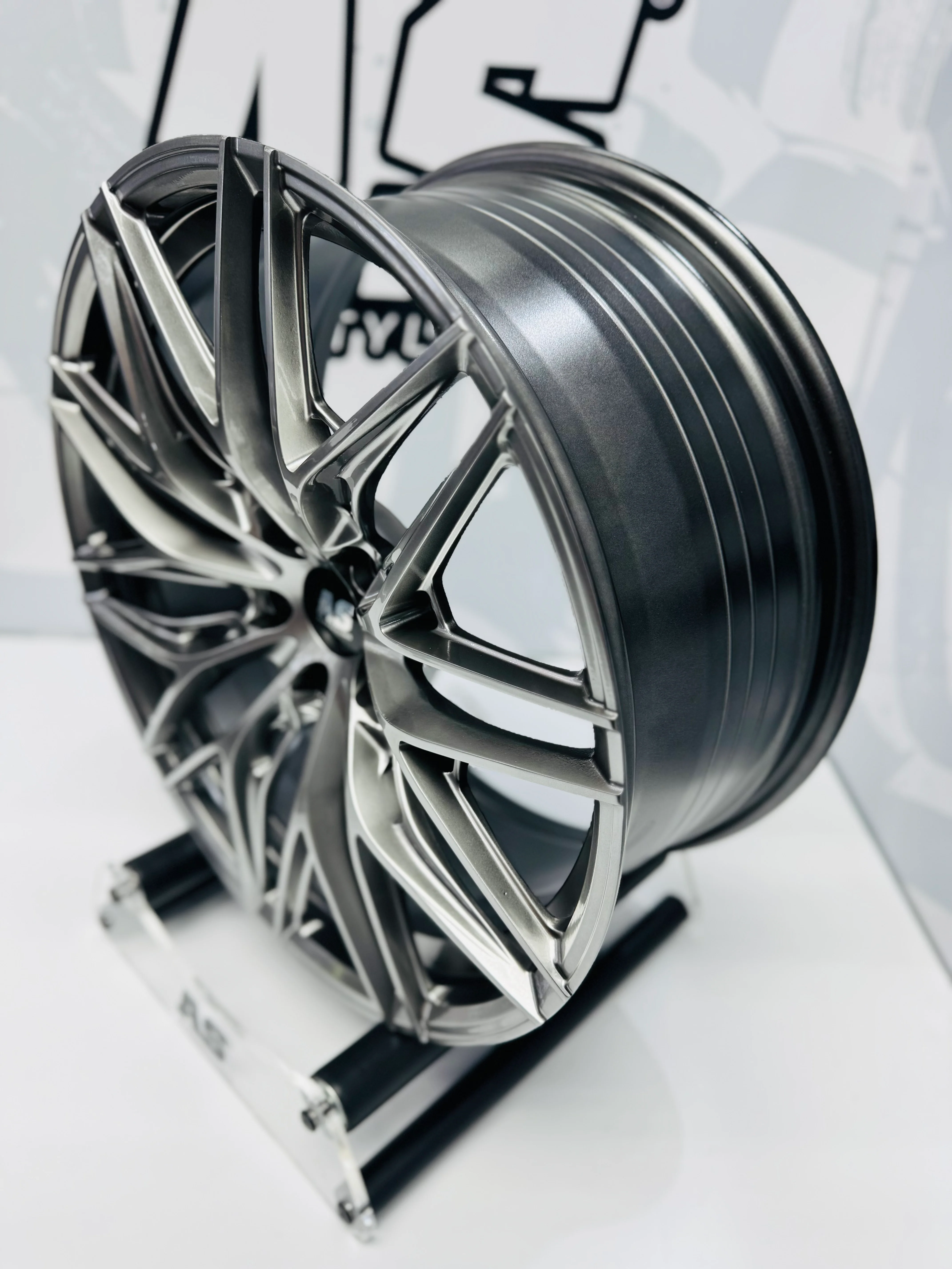 19” AS- 415 HRE ( 5x112 ) GUNMETAL - Image 6