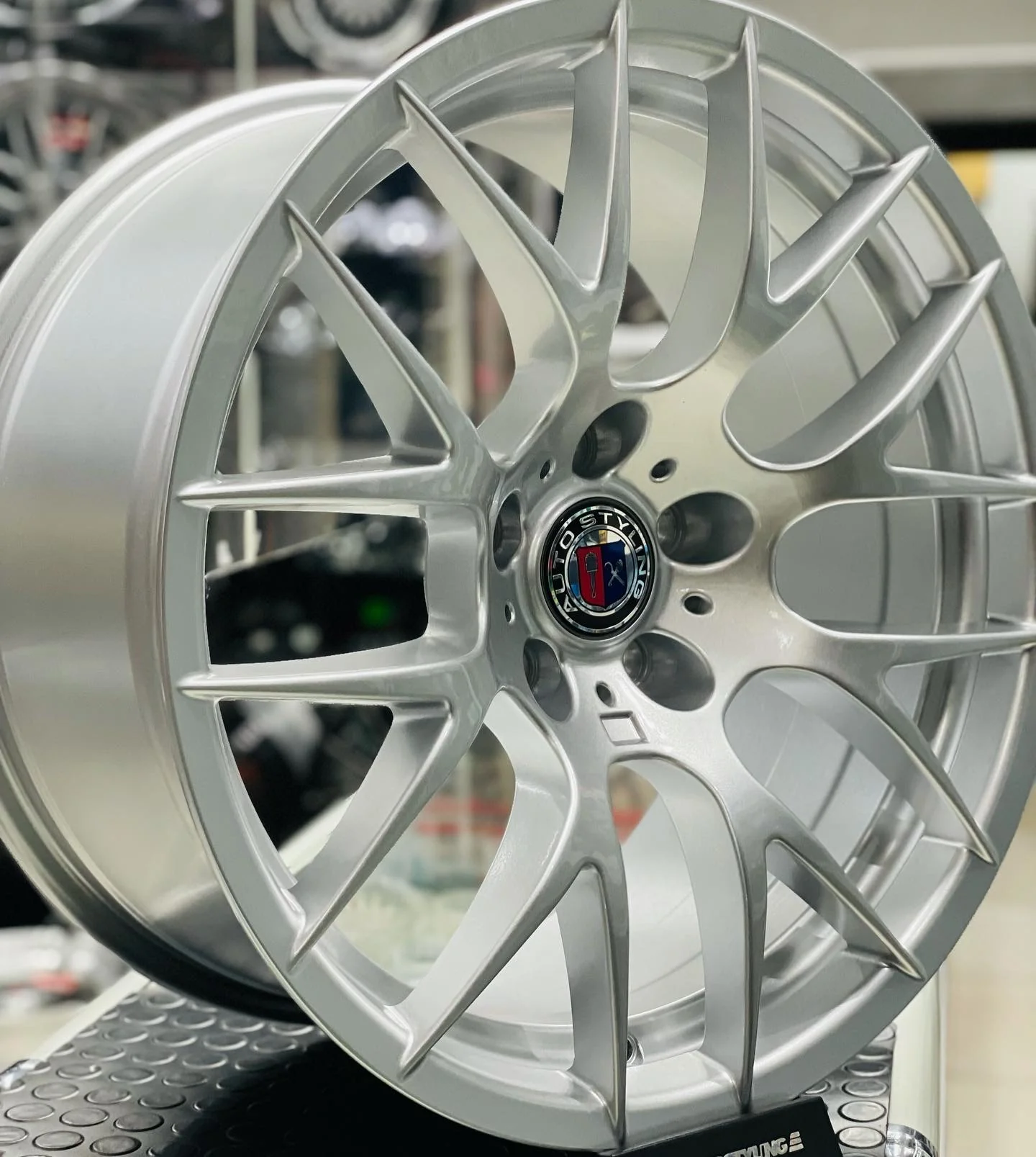 19” AS- V8 COMP 5/120 SILVER