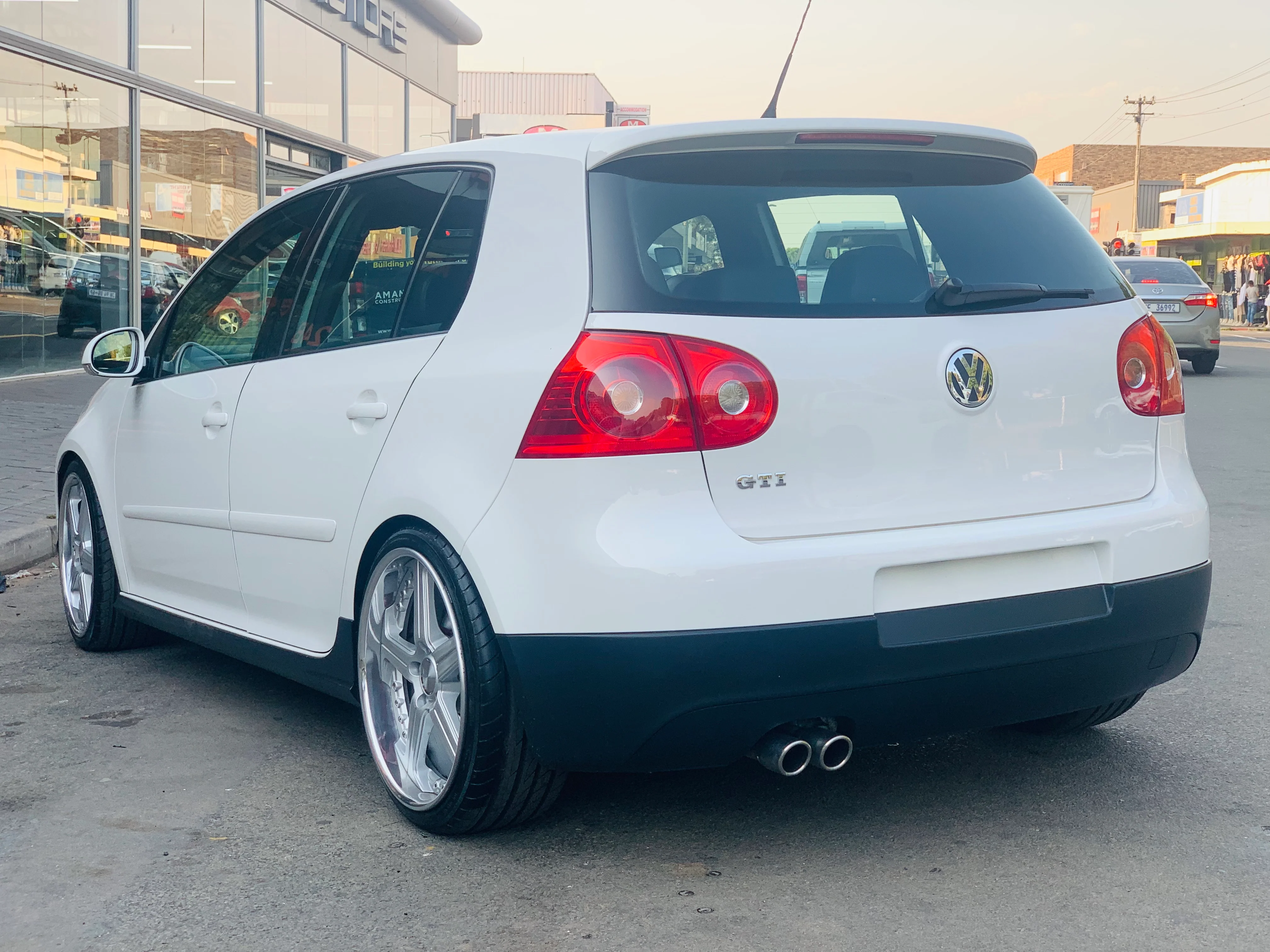 19” traffic star split wheel combo - Image 16