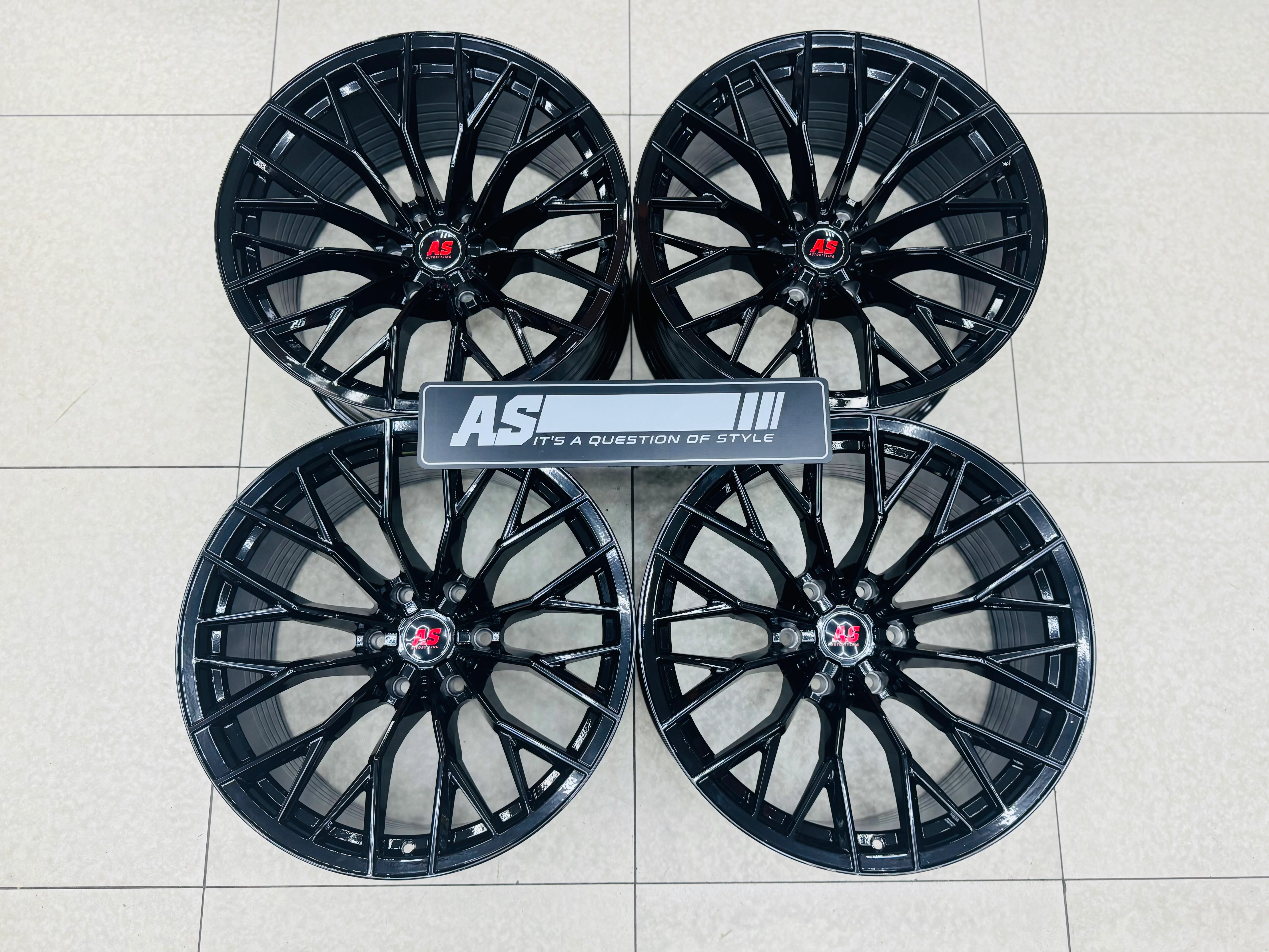 20” CONCAVO 06 GLOSS BLACK BAKKIE RIMS 6/139 PCD