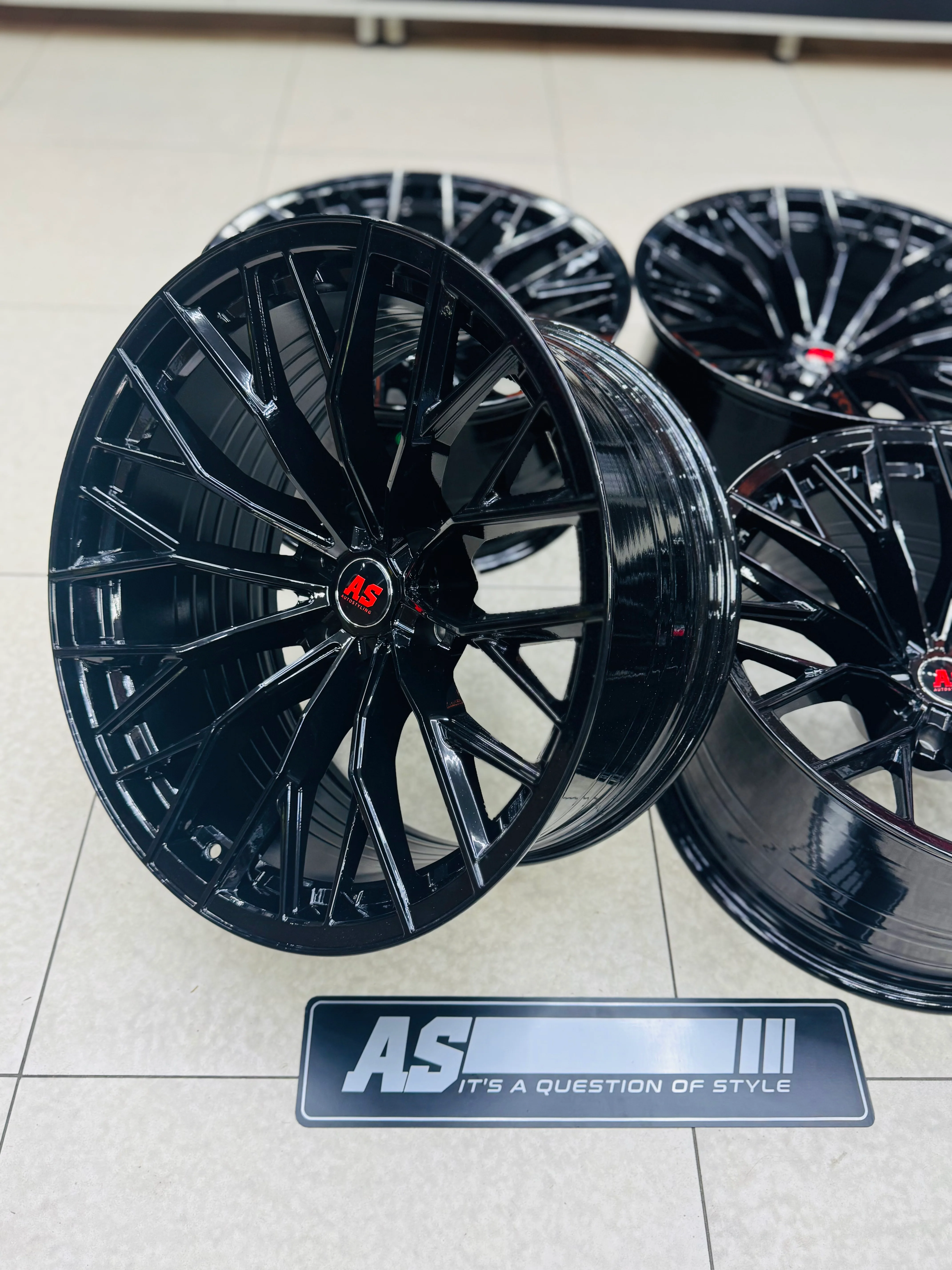 20” CONCAVO 06 GLOSS BLACK BAKKIE RIMS 6/139 PCD - Image 17