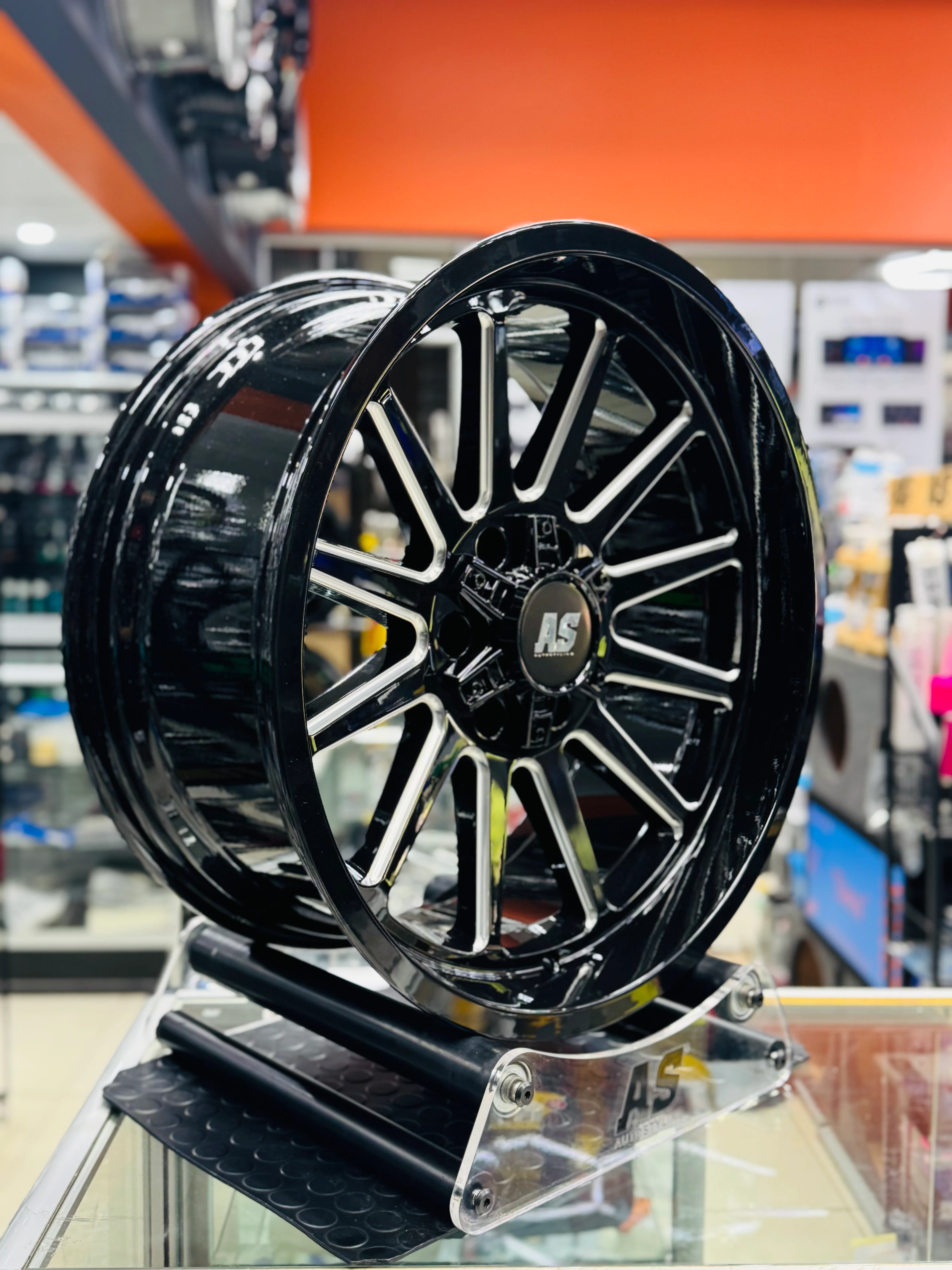 20” CONCAVO SERIES 320 GLOSS BLACK BAKKIE RIMS 6/139 PCD - Image 2