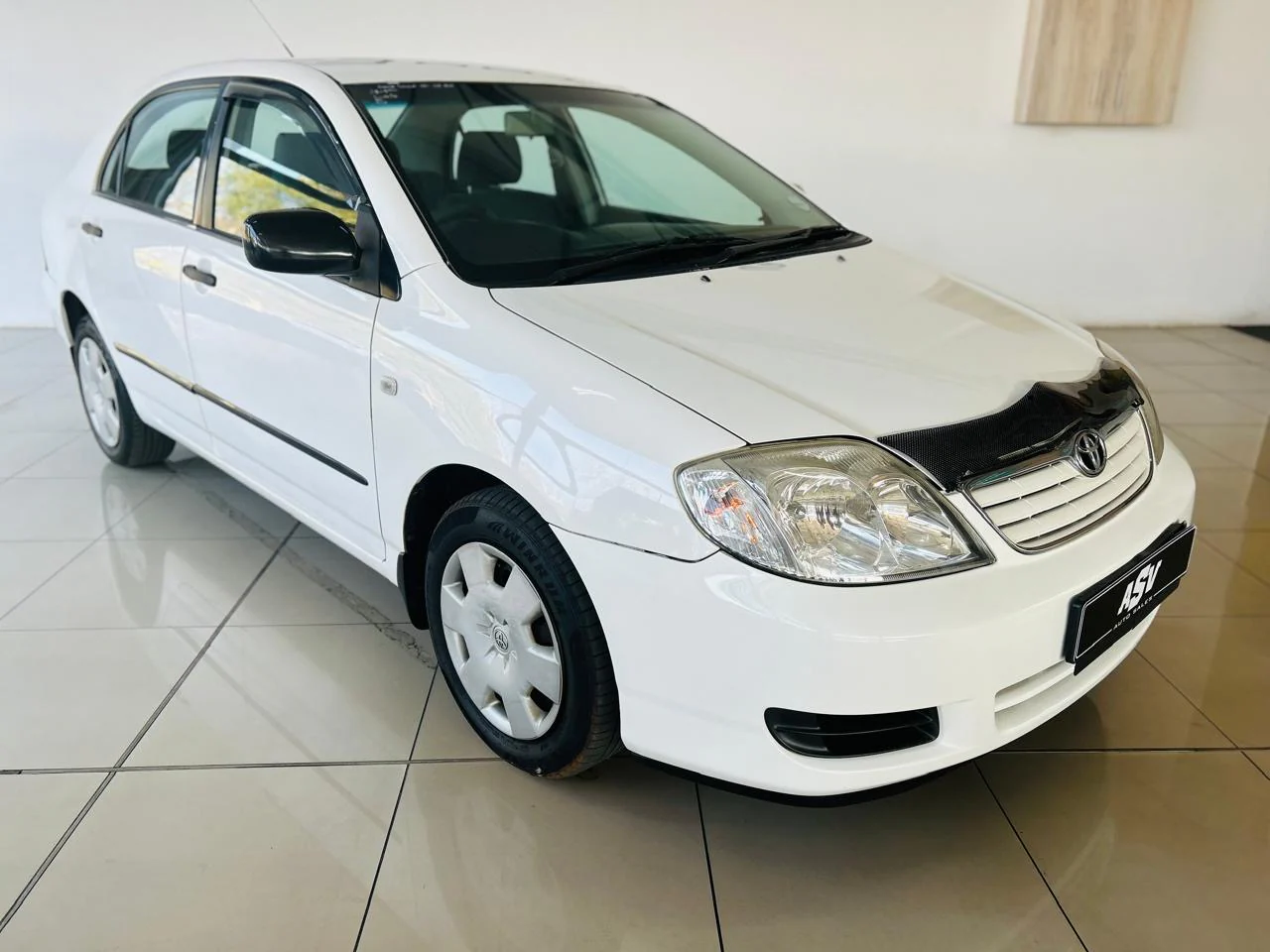 2004 COROLLA 160i GLE AUTO - Image 2