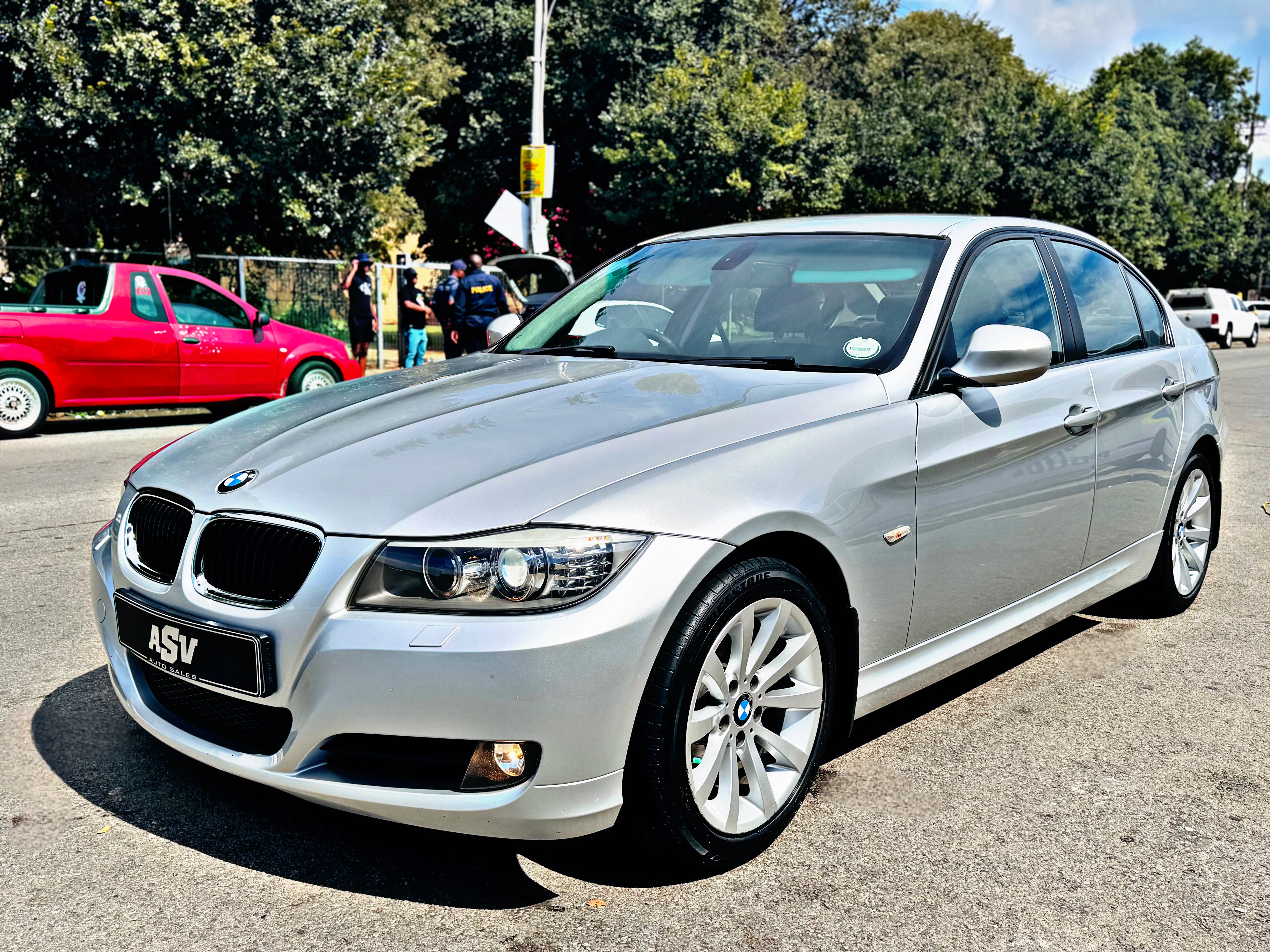2010 E90 320D - Image 2