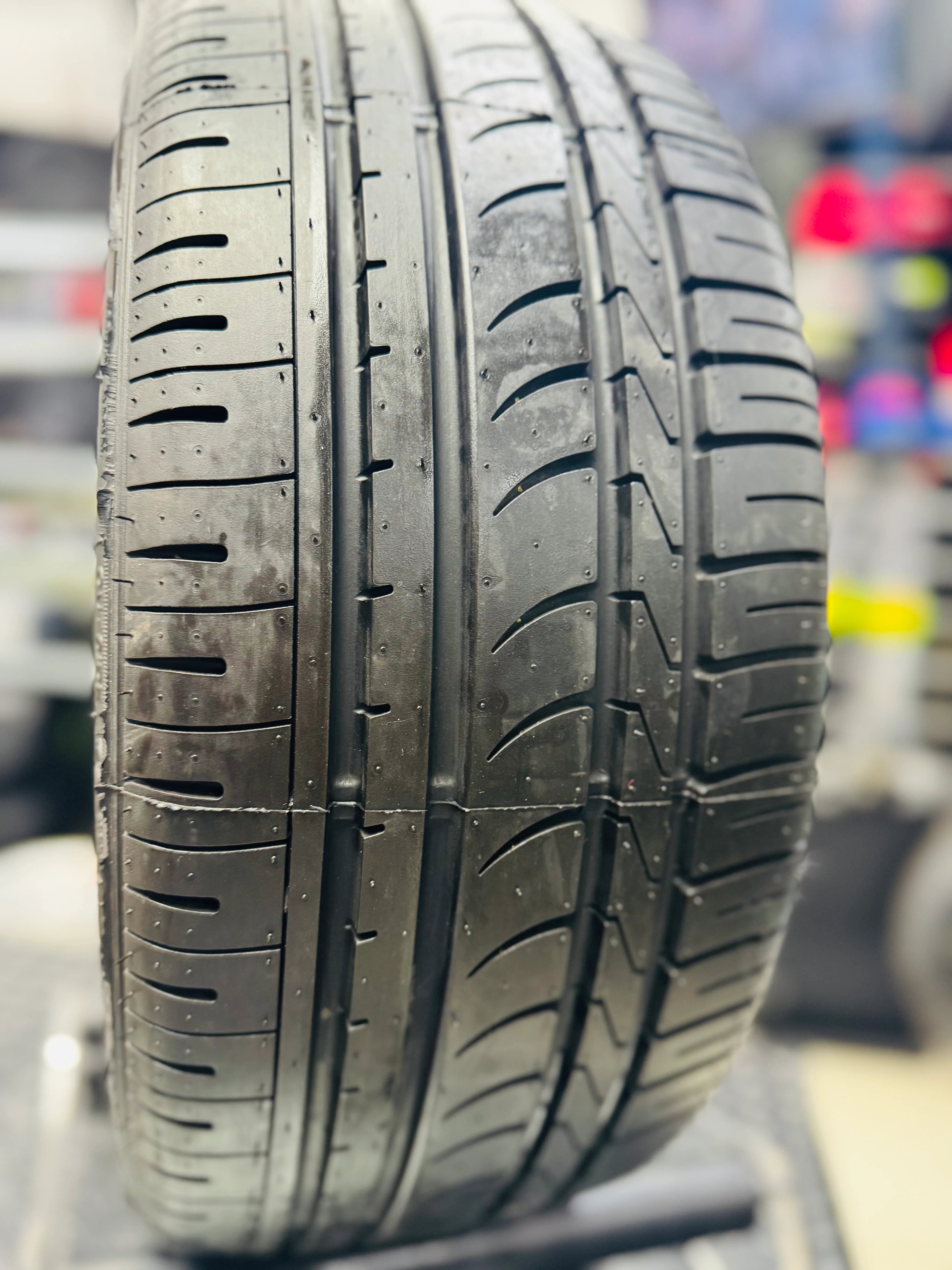 205/40/17 SUMITOMO TYRE ( used ) 93% life 7.5mm tread - Image 3