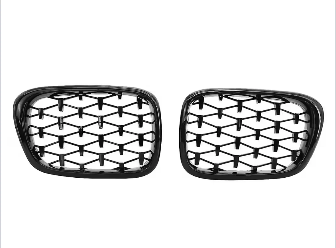 BMW E39 1999-2003 DIAMOND GLOSS BLACK GRILLS - Image 2
