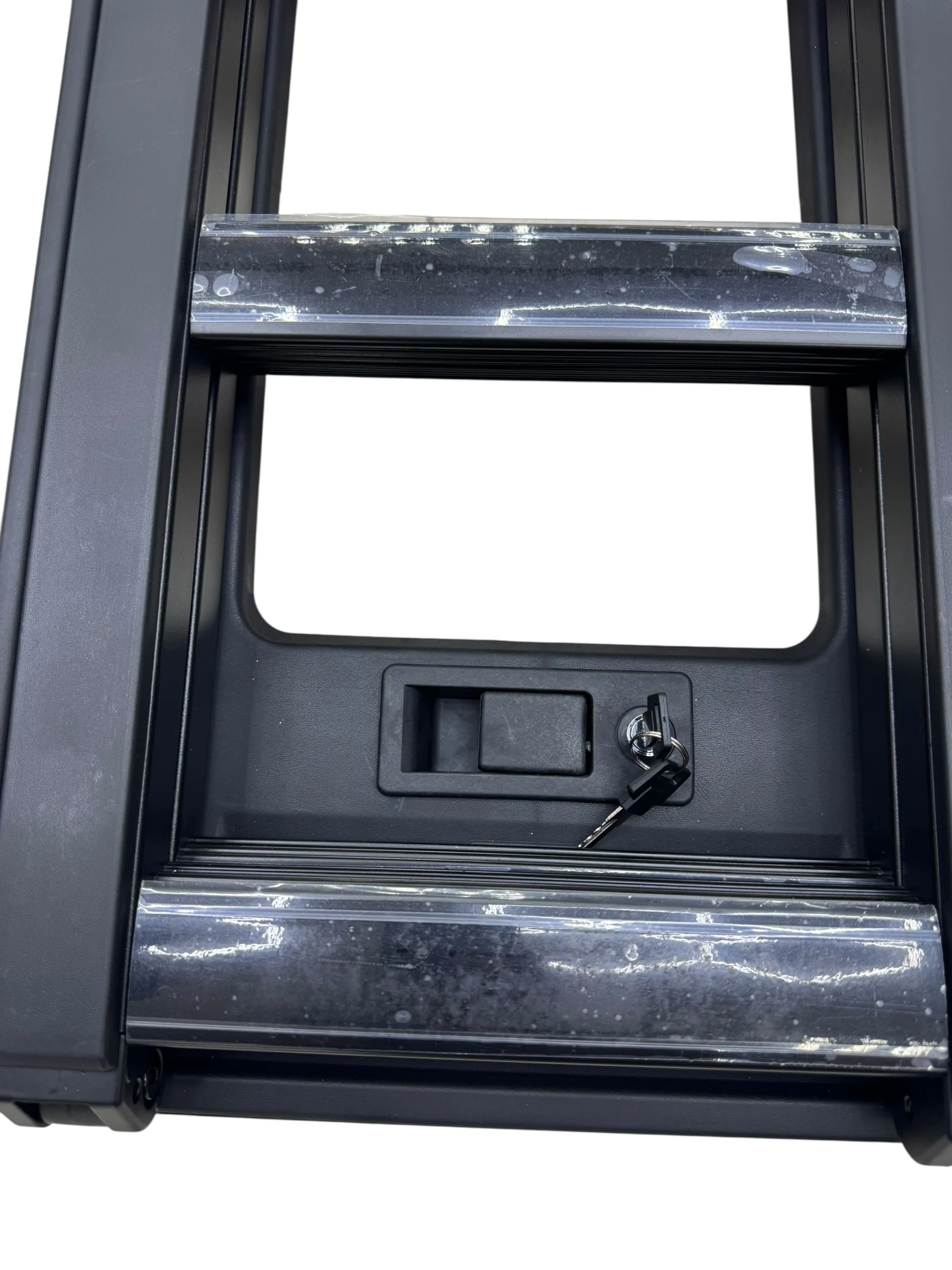 JETOUR T2 2025+ LADDER - Image 6