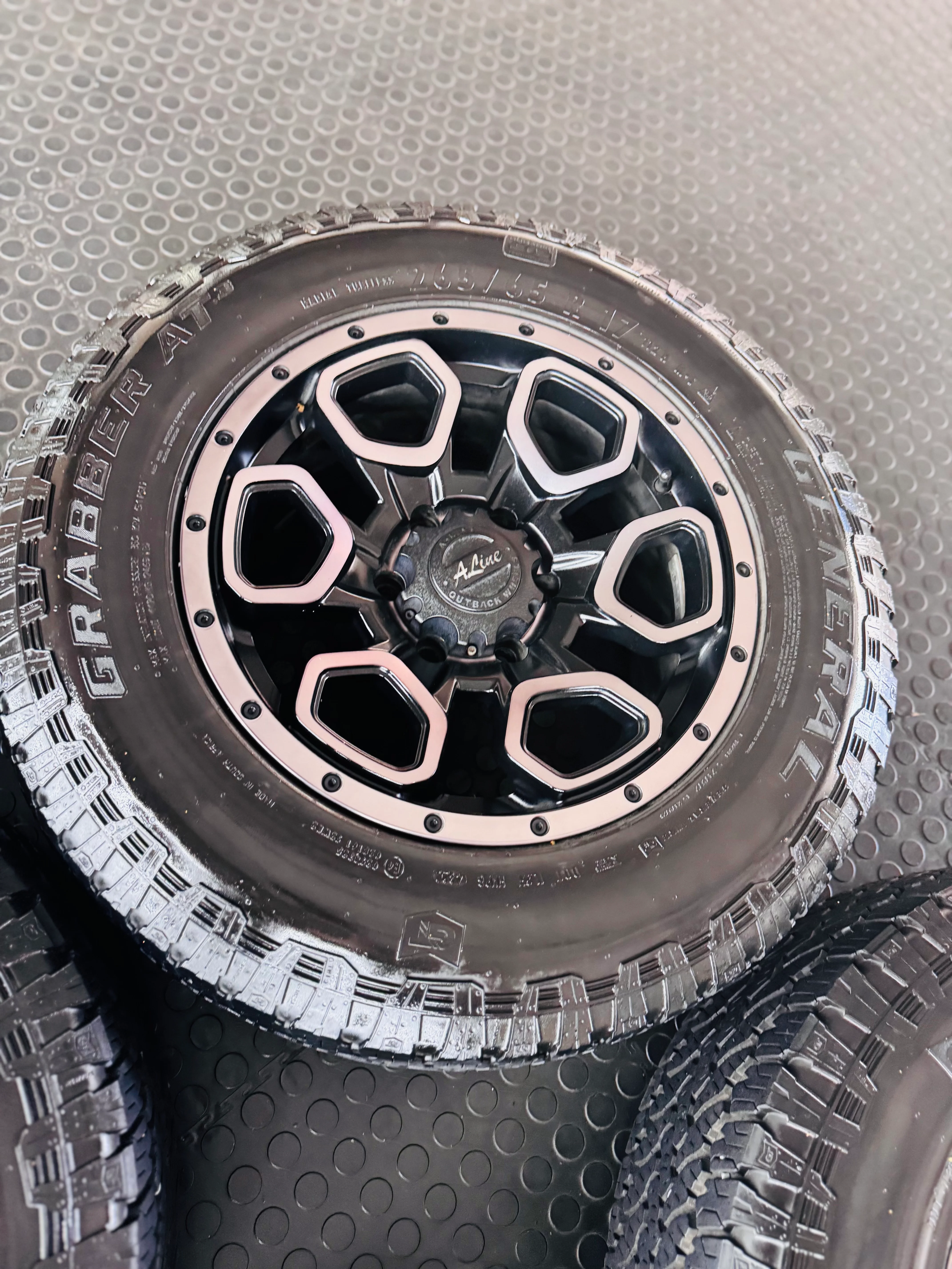RIM & TYRE COMBO DEAL 17” ALINE SUMMIT + GRABBER AT3 TYRES USED - Image 7