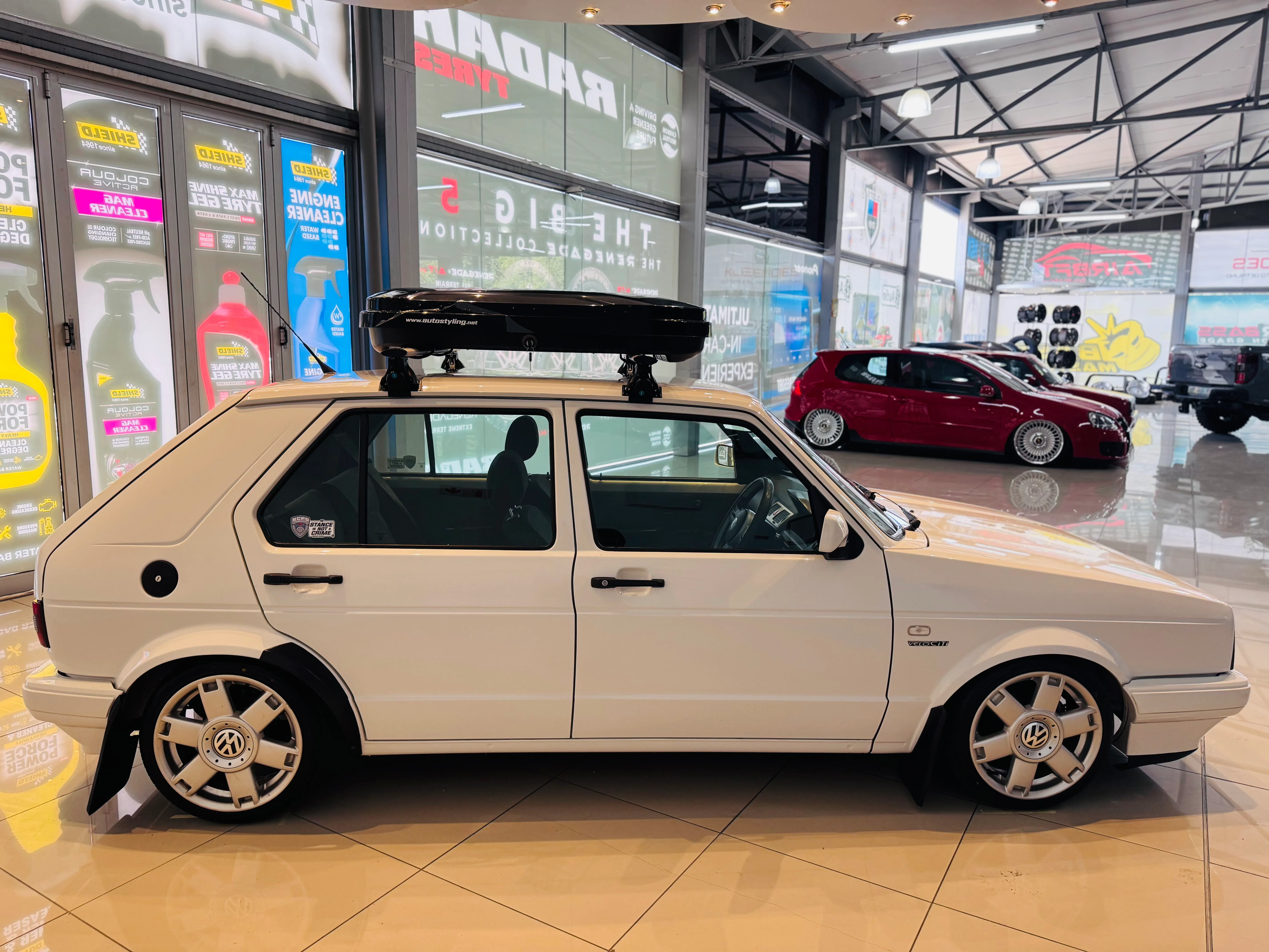 ROOF BOX 300L ABS PLASTIC - Image 11