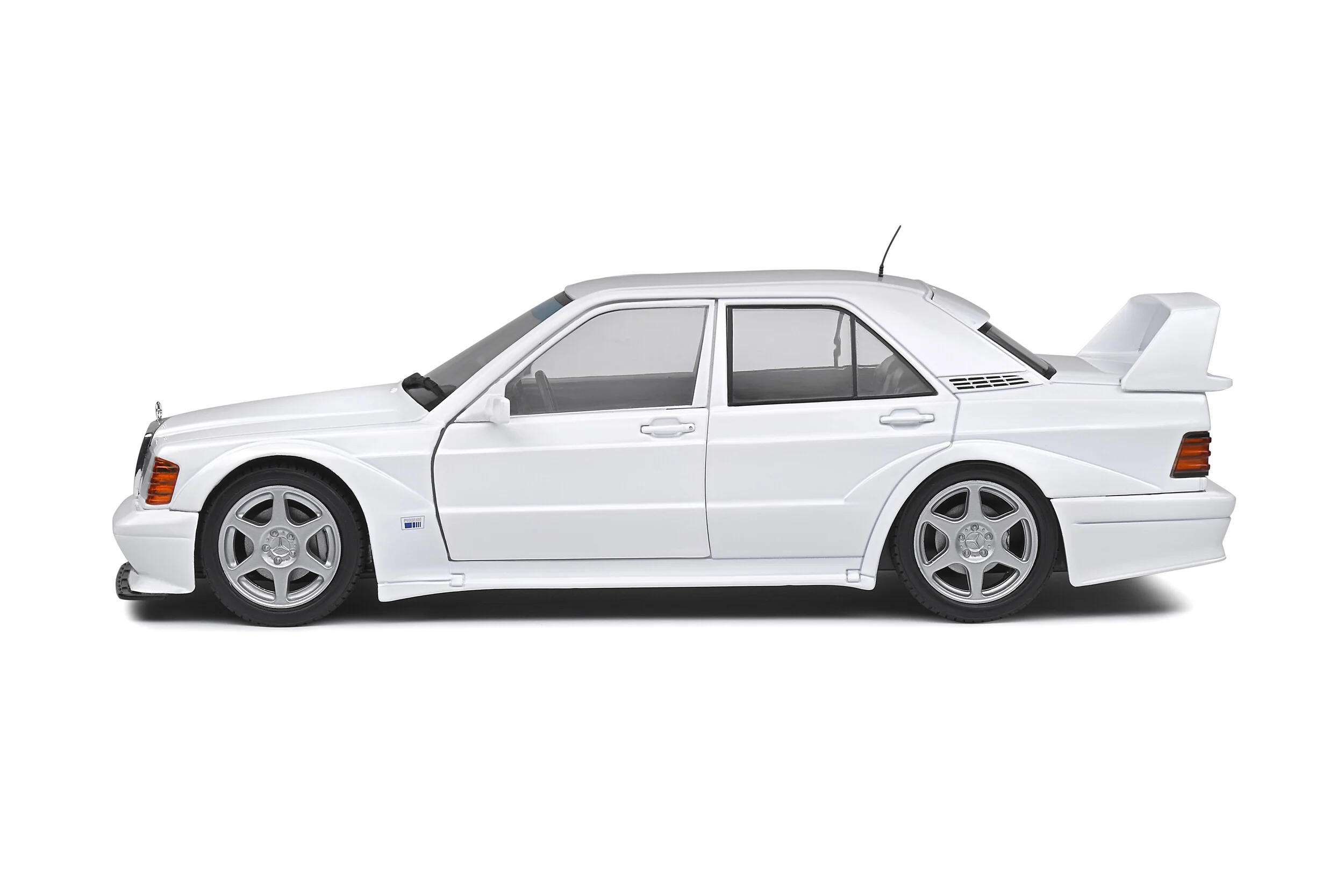 SOLIDO 1:18 SCALE MODEL CAR MERCEDES 190E EVO2 - Image 14