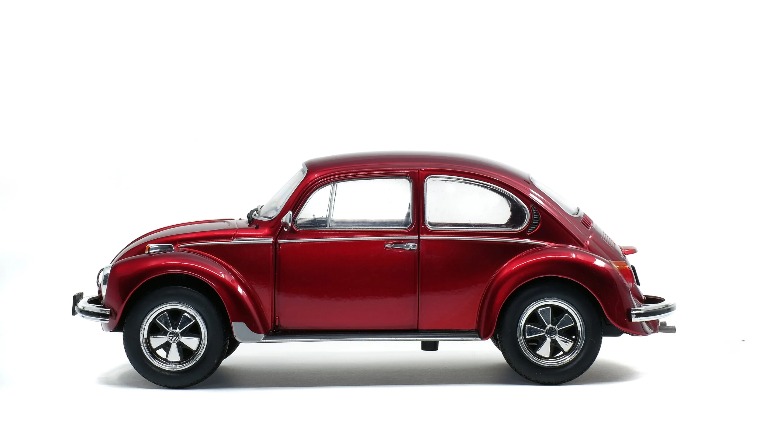 SOLIDO 1:18 SCALE MODEL CAR VW BEETLE SPORT 1303 1974 - Image 7