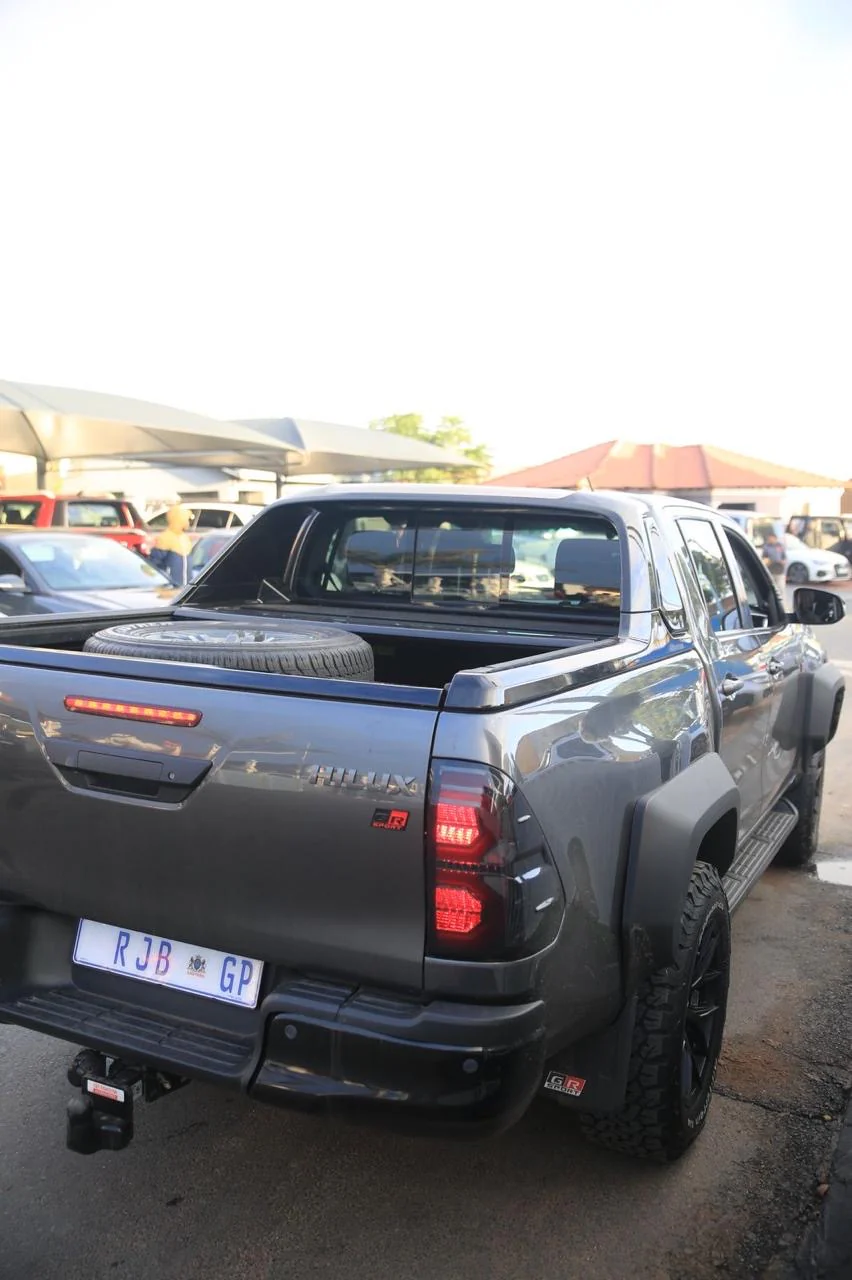 Toyota Hilux (15-20) GR Sport Style Conversion Body Kit Including Headlights & Taillights - Image 25