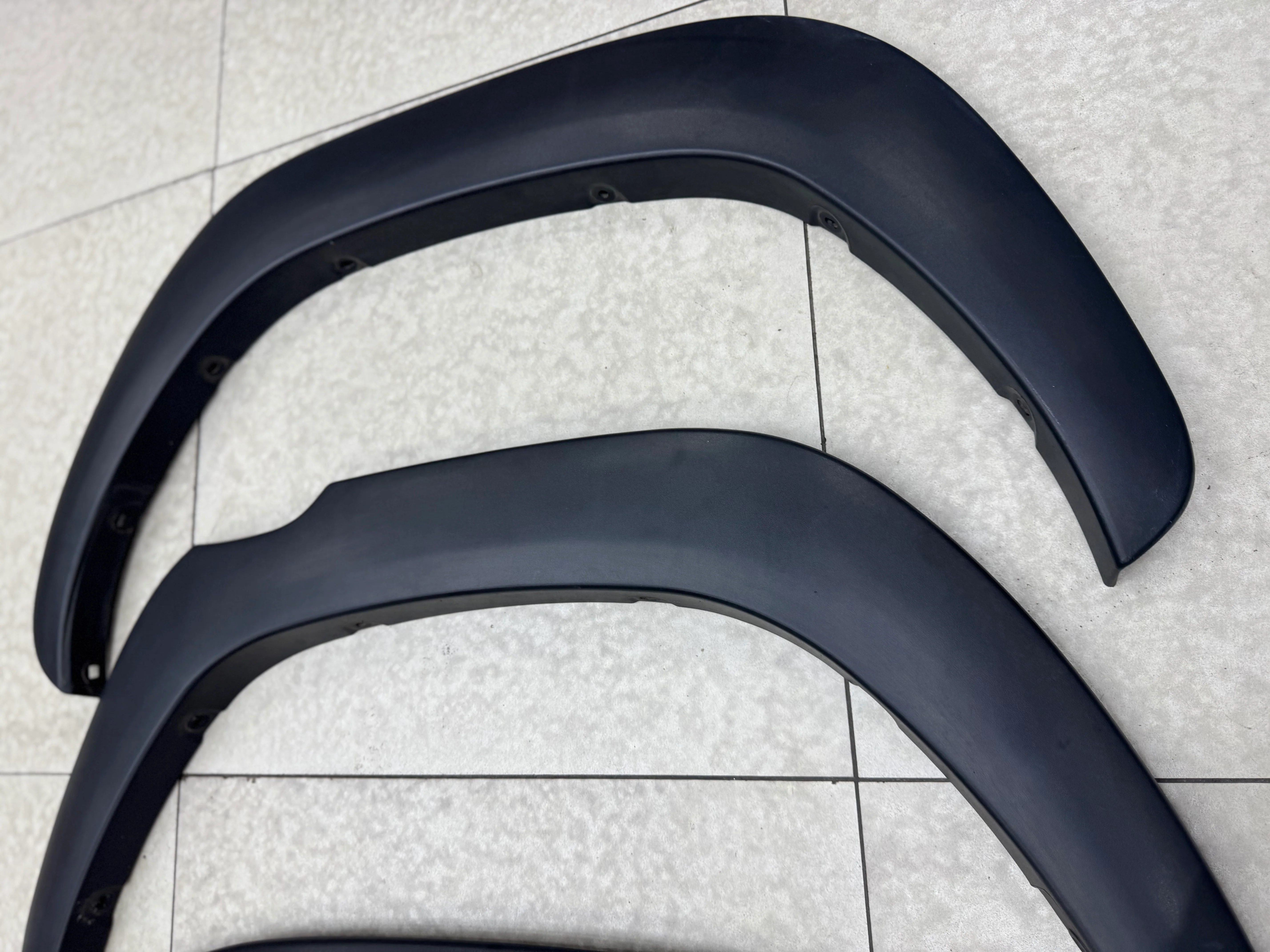 TOYOTA HILUX REVO 2016+ PREOWNED WHEEL ARCHES - Image 8
