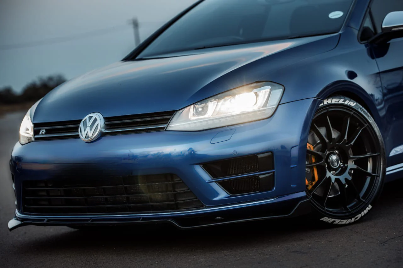 VW GOLF 7 / 7.5 / 7R / 7TSI AS 3PCE FRONT SPOILER GLOSS BLACK - Image 4