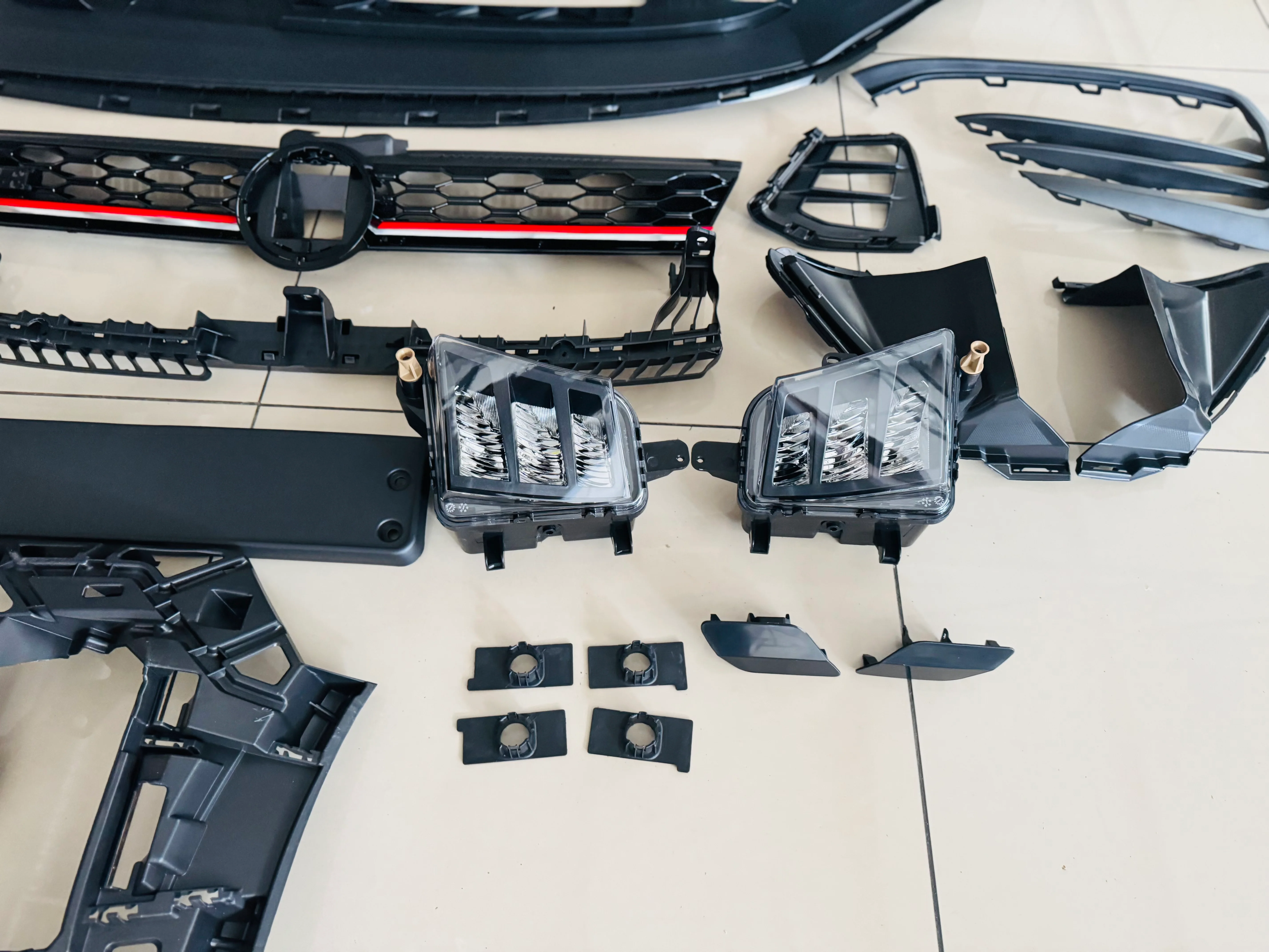 VW GOLF mk7 to mk7.5 gti BUMPER KIT UPGRADE - Image 17